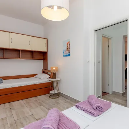 Apartman Jakov Daire *